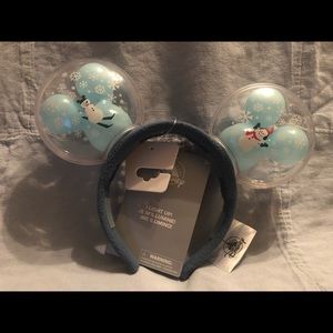 Walt Disney Parks Christmas Mickey Snowflake Light Up Balloons Ears Headband New